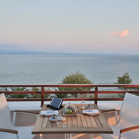 Rawda Hotel Altınoluk